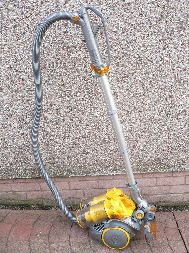 Dyson Telescope DC11 Cylinder Vacuum Cleaner with extra cleaning