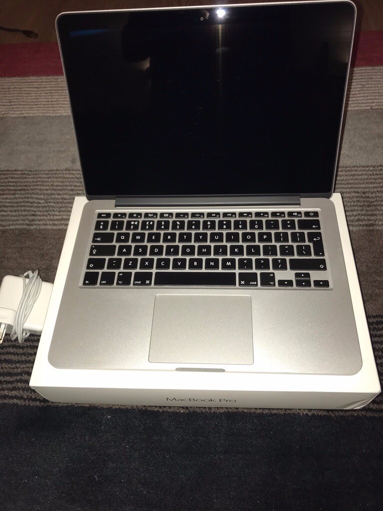 MacBook Pro 13. 2.7ghz, 8gb, 256gb HD, Excellent Condition, John Lewis