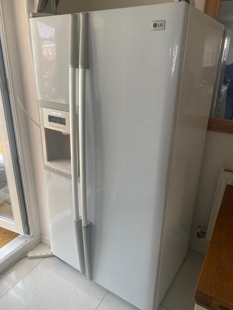 LG White American Fridge Freezer in Swansea Gumtree