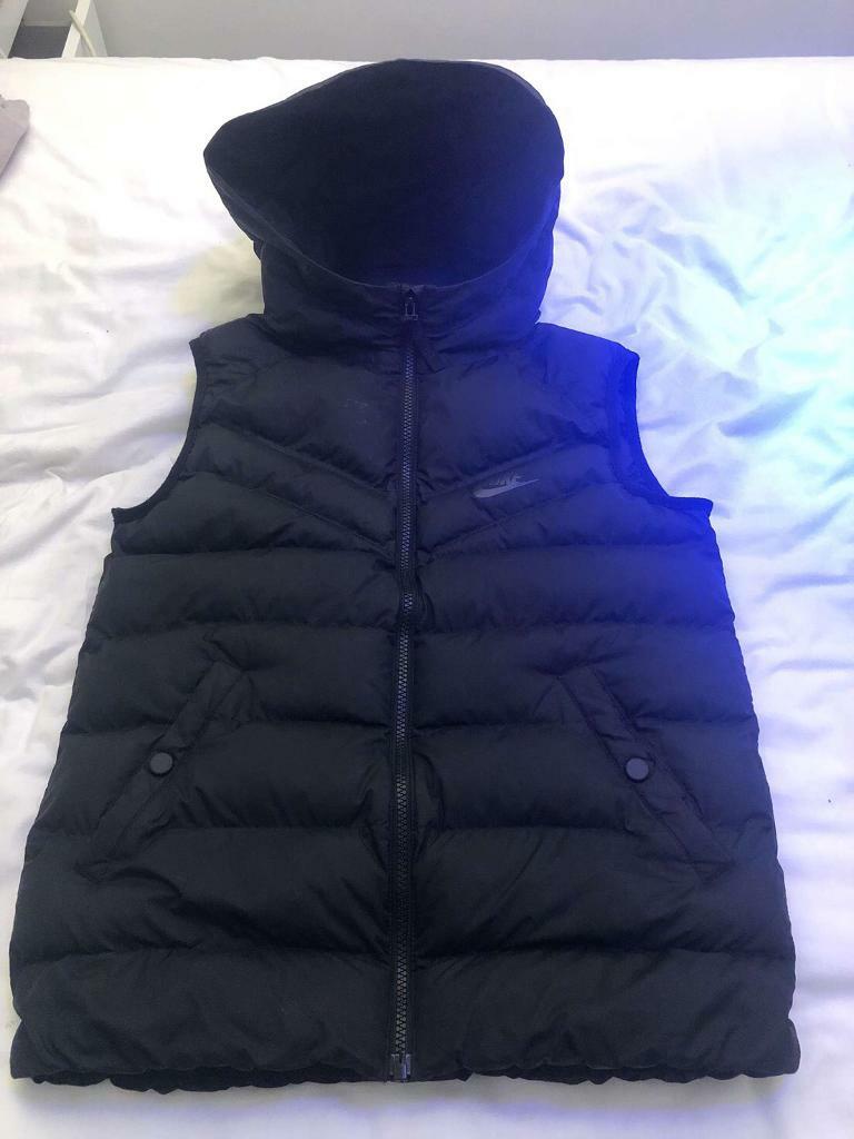 mens black nike body warmer