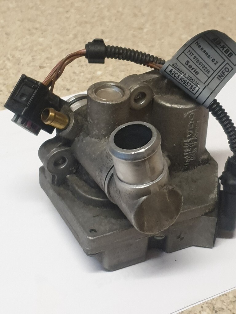 BMW E60 E63 S85 M5 M6 M 20062010 OEM IDLE AIR CONTROL VALVE ACTUATOR