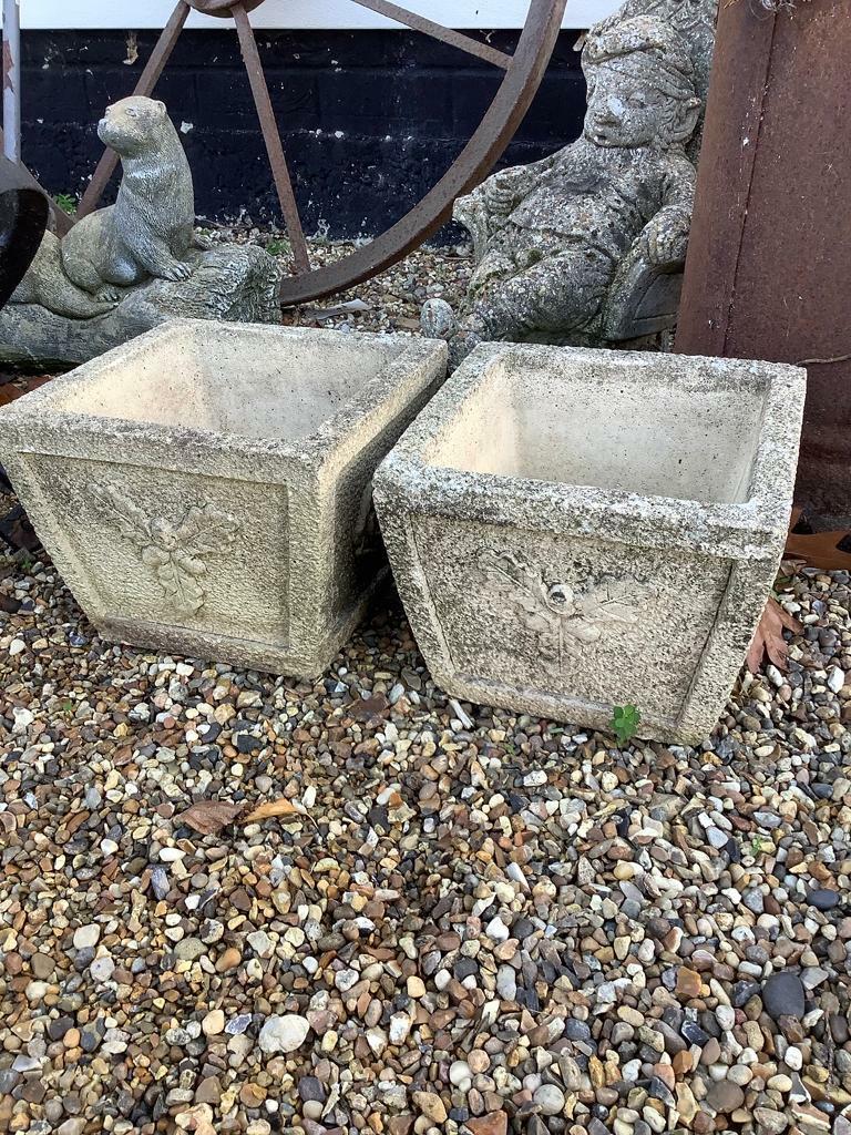 2 x cots world stone garden containers/ pots 10”w x 8”h in West