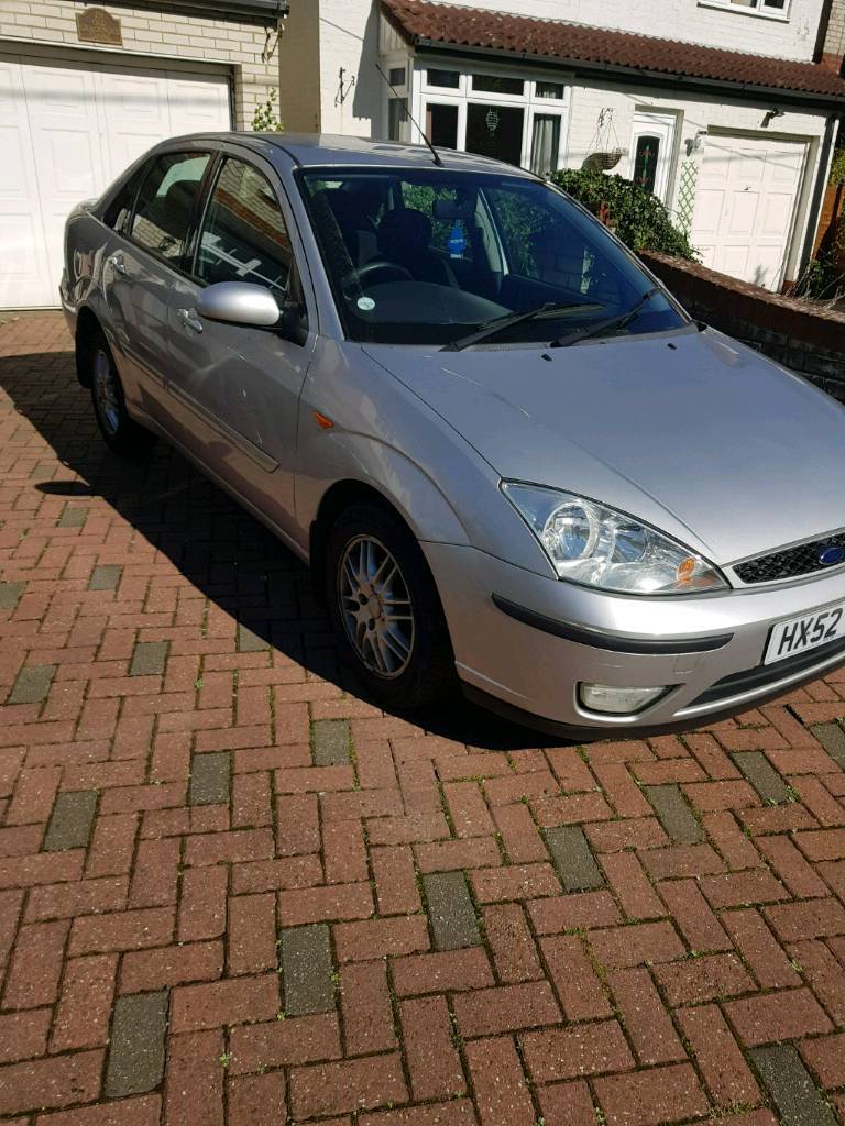 Saloon ford focus