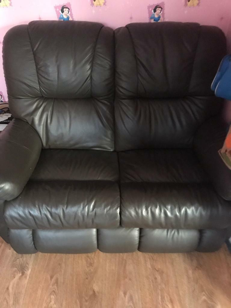 2 seater brown leather sofa real leather LaZBoy lazyboy in Aspley