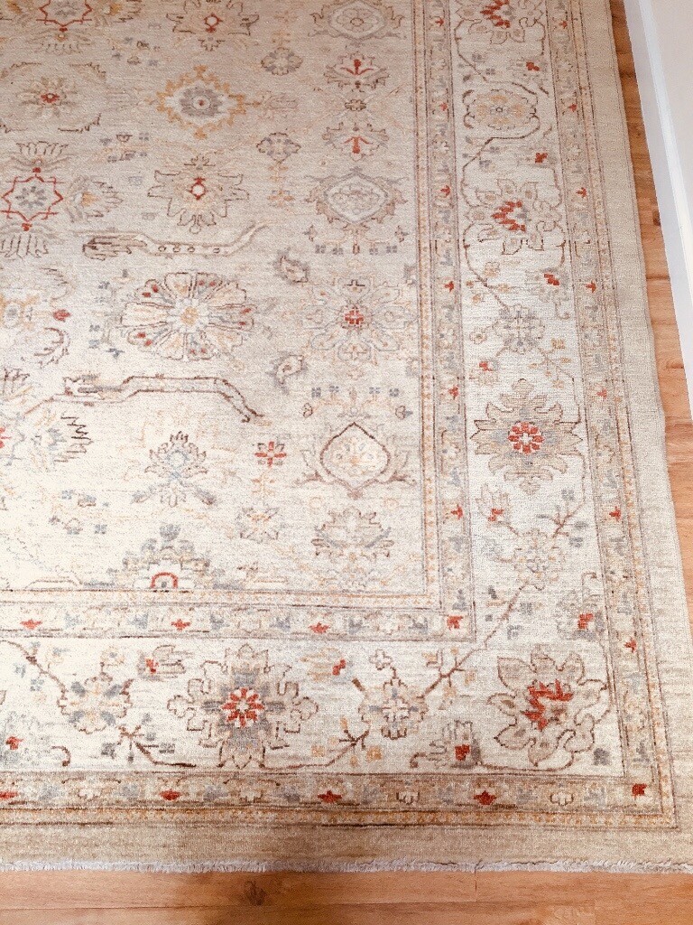 Beige Persian Rug in Milngavie, Glasgow Gumtree