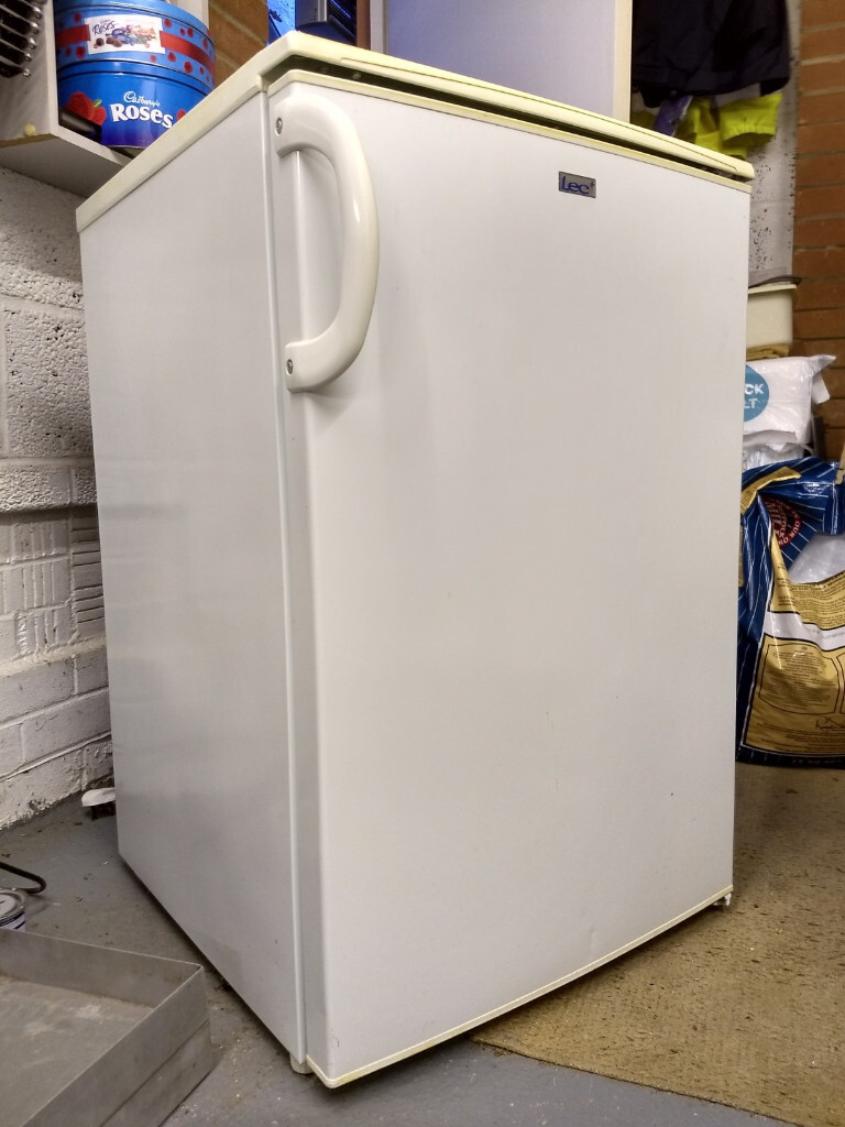 matte black wall taps