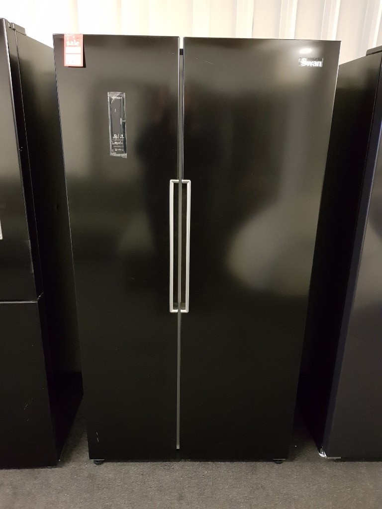 Brand New Swan SR15640B Total No Frost 90cm American Style Fridge