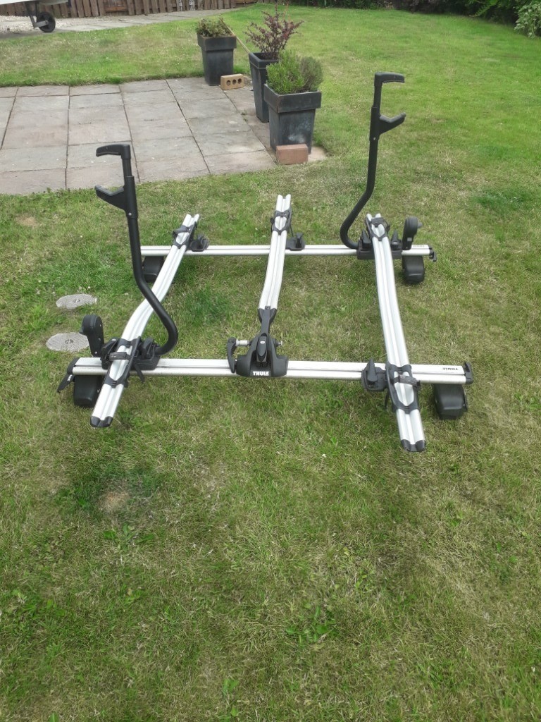Thule 3 bike roof rack mint condition in Larkhall, South Lanarkshire