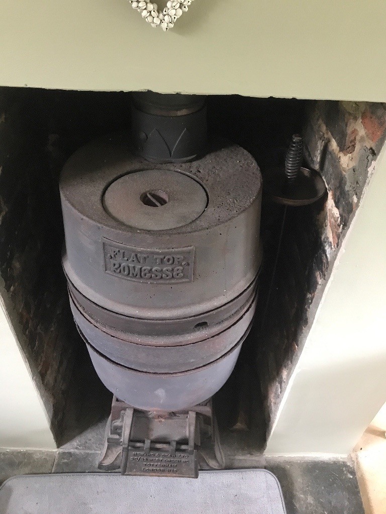 Flat Top Romesse Pot Belly Stove in excellent condition in Kings Lynn