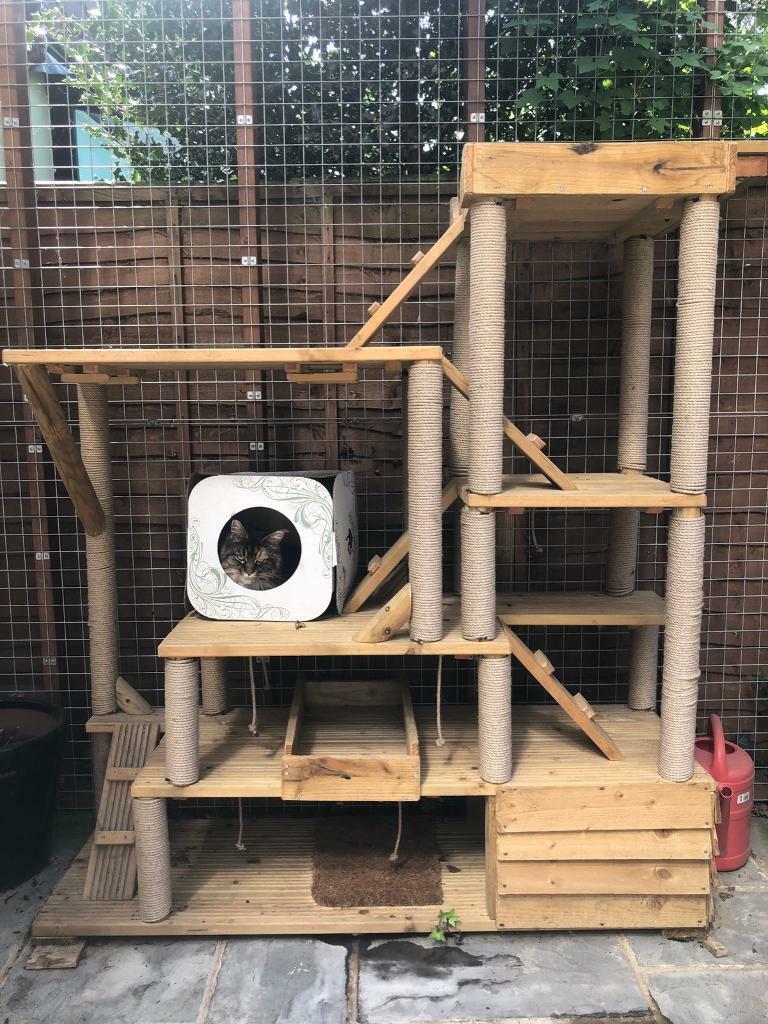Extra Large Outdoor Cat Climbing Frame/ Scratching Post in North Baddesley, Hampshire Gumtree