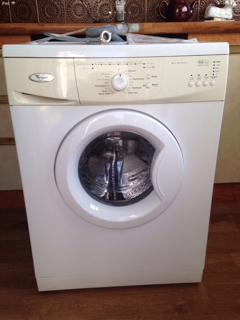 BARGAIN! Whirlpool washing machine AWO/D 4705 For sale in Woodford