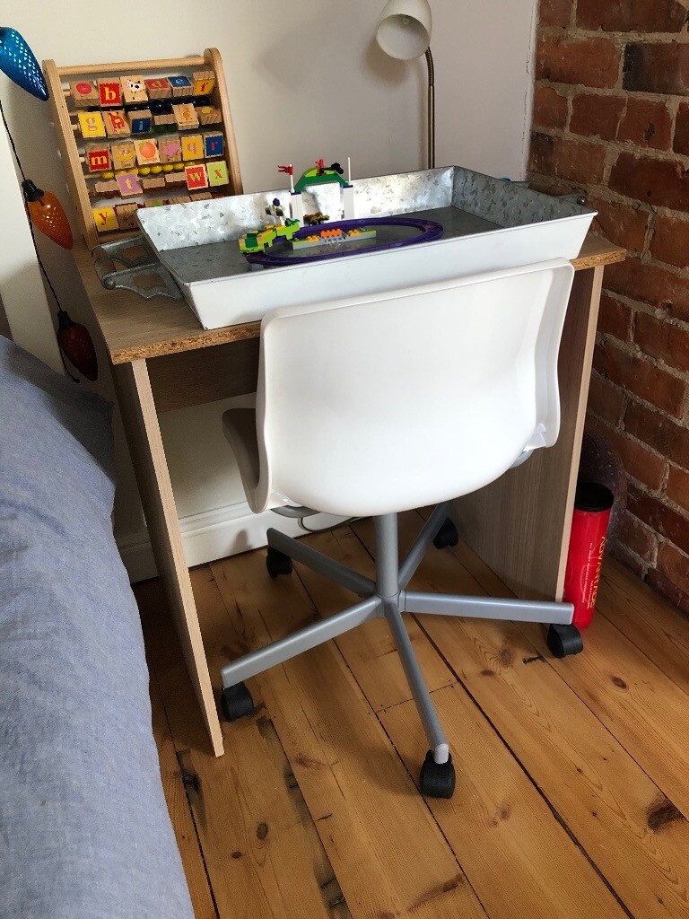 Desk and chair in excellent condition | in Bournemouth, Dorset | Gumtree