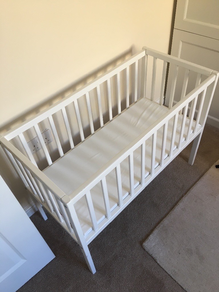 Mothercare White baby crib in Kingswood, East Yorkshire Gumtree