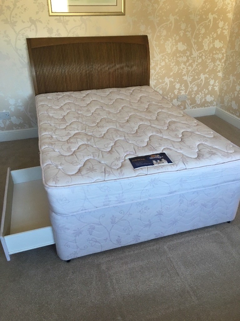 double divan bed & wooden headboard in Lanark, South Lanarkshire