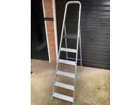 Mac Allister 6 tread Aluminium, plastic & steel Step Ladder