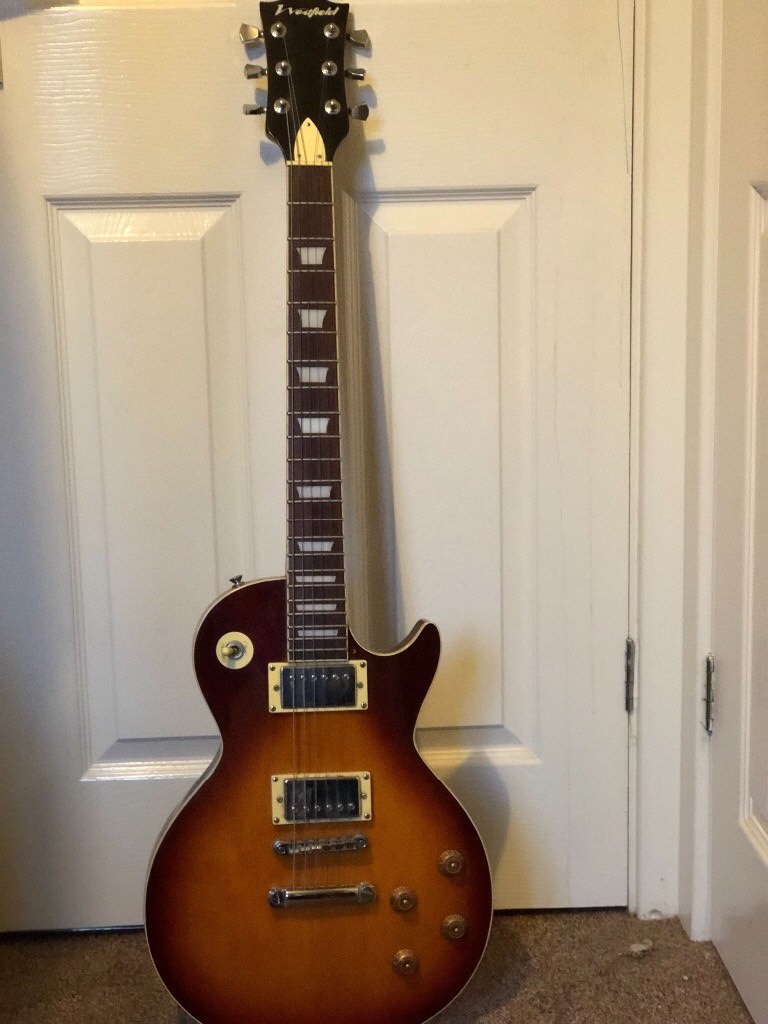 Westfield Les Paul Electric Guitar in Melton Mowbray, Leicestershire