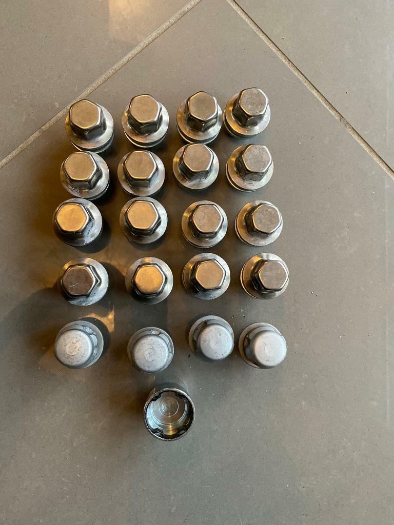Genuine Range Rover Sport Wheel Nuts in Uddingston, Glasgow Gumtree