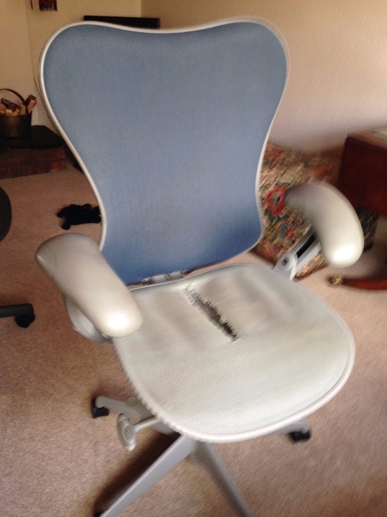 Herman Miller Mirra Office / Operators Chair ripped seat pan