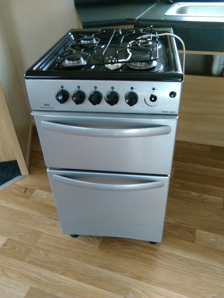 Lpg new world gas cooker in Abergele, Conwy Gumtree