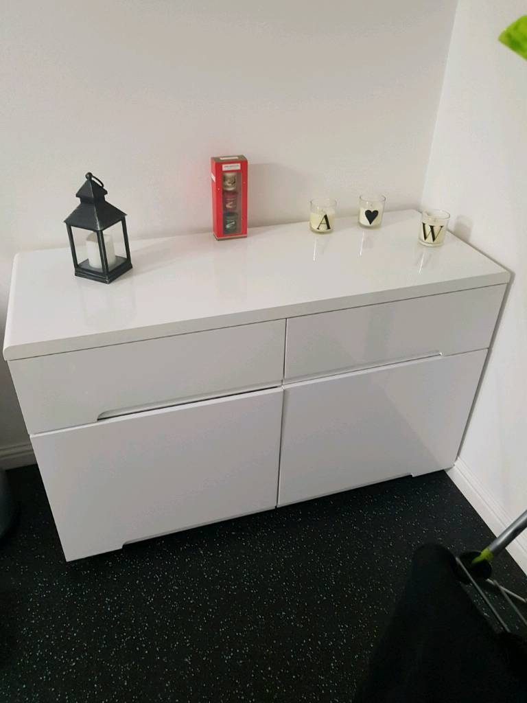 White high gloss sideboard for sale in Airdrie, North Lanarkshire