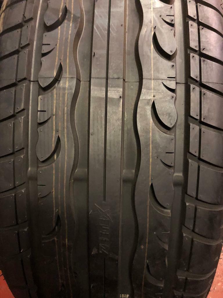 2253520 tyre (full set of 4 £140 2253520 tyre (full set of 4 £140