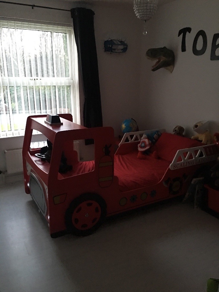 Children's Fire Engine bed. Full size single. | in Mossley ...