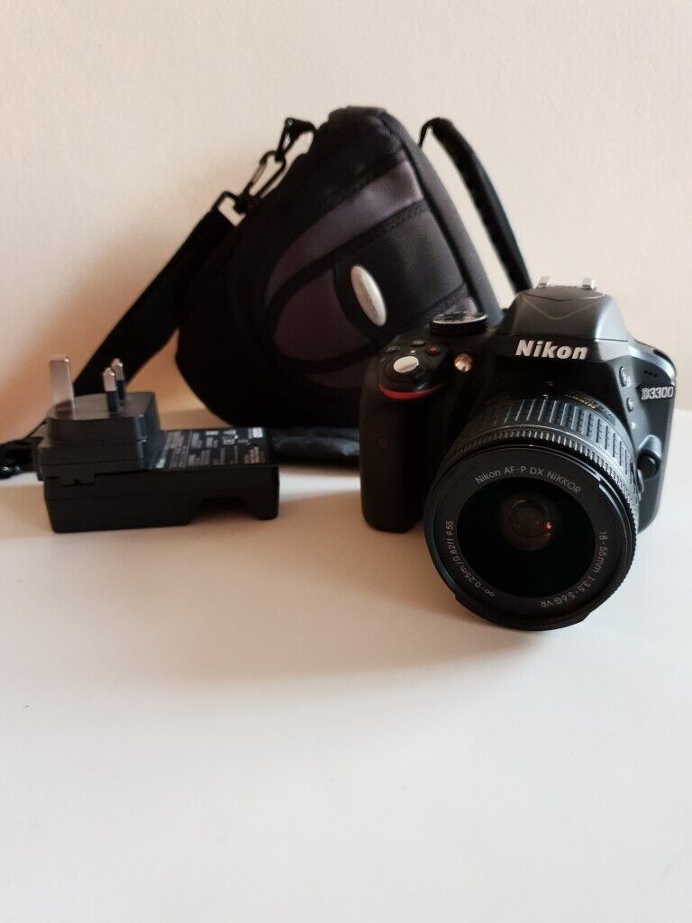  Nikon  D3300  DSLR Digital Camera  in Richmond London 