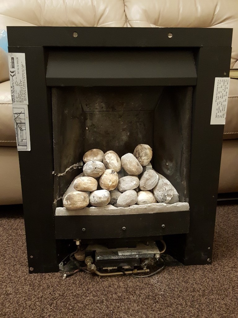 Paragon Slimline remote control gas fire in Arnold, Nottinghamshire