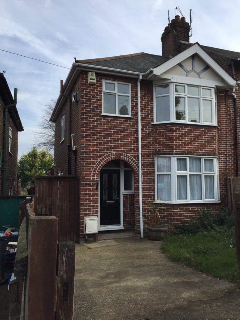 Search 3 Bed Houses For Sale In Luton Onthemarket