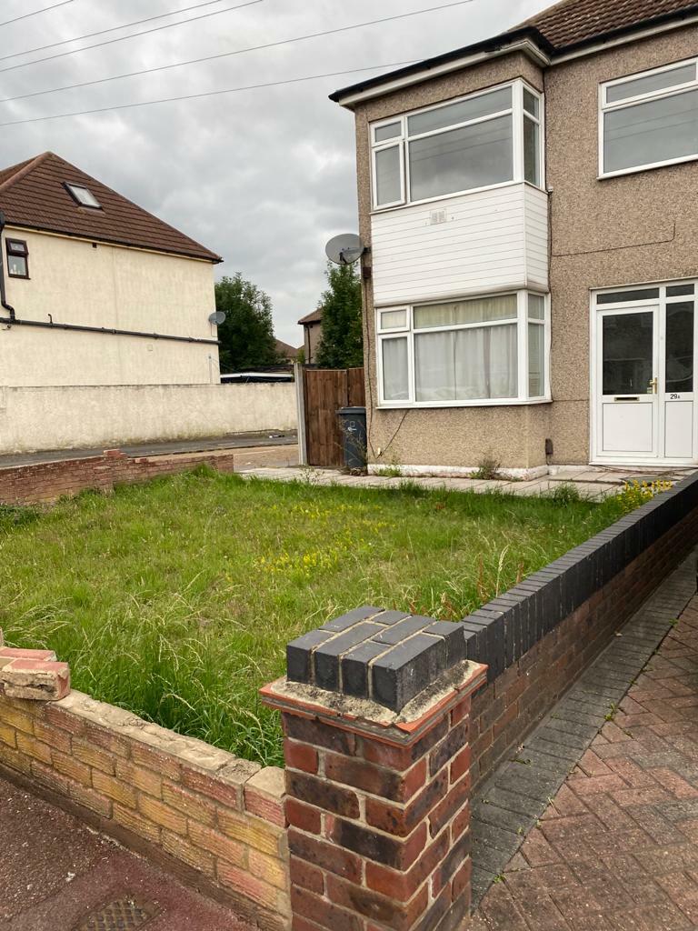 3 bedroom house in Dagenham, Essex, RM8 in Romford, London Gumtree