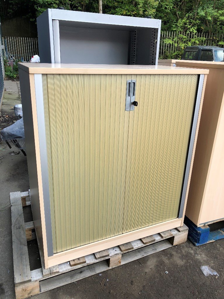 Tambour office Storage Maple with shelfs and key 1000mm (W