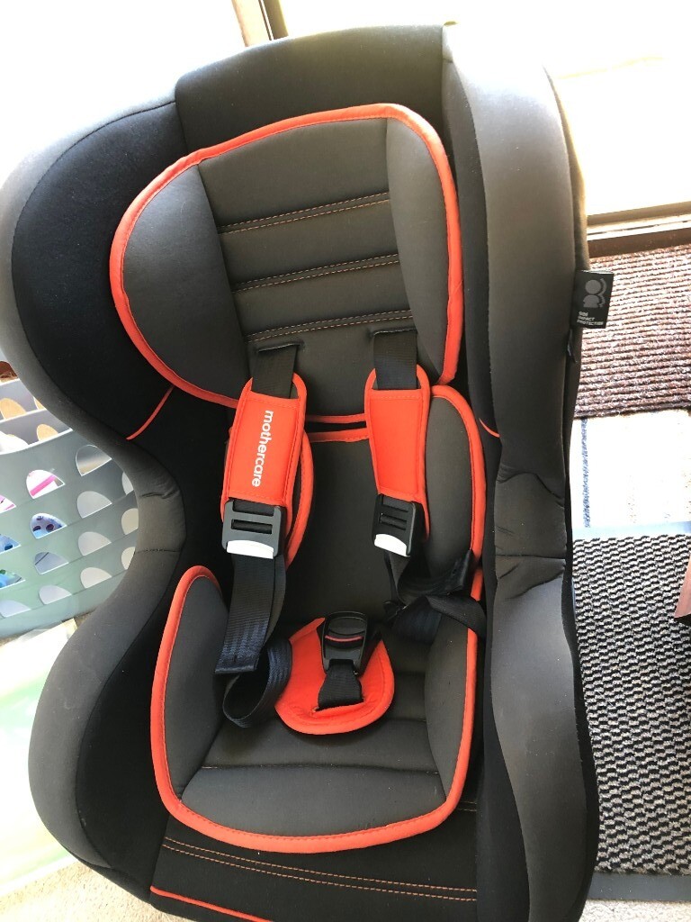 Mothercare Child`s car seat, suitable for 9 months 4 years in