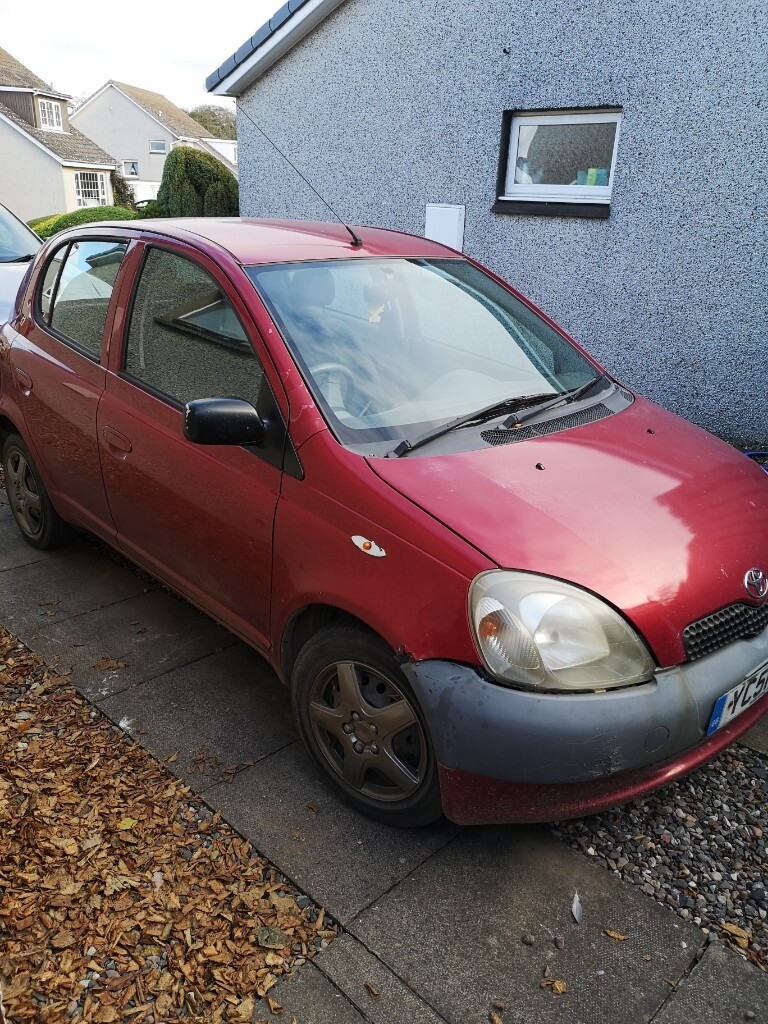 Toyota yaris 2001