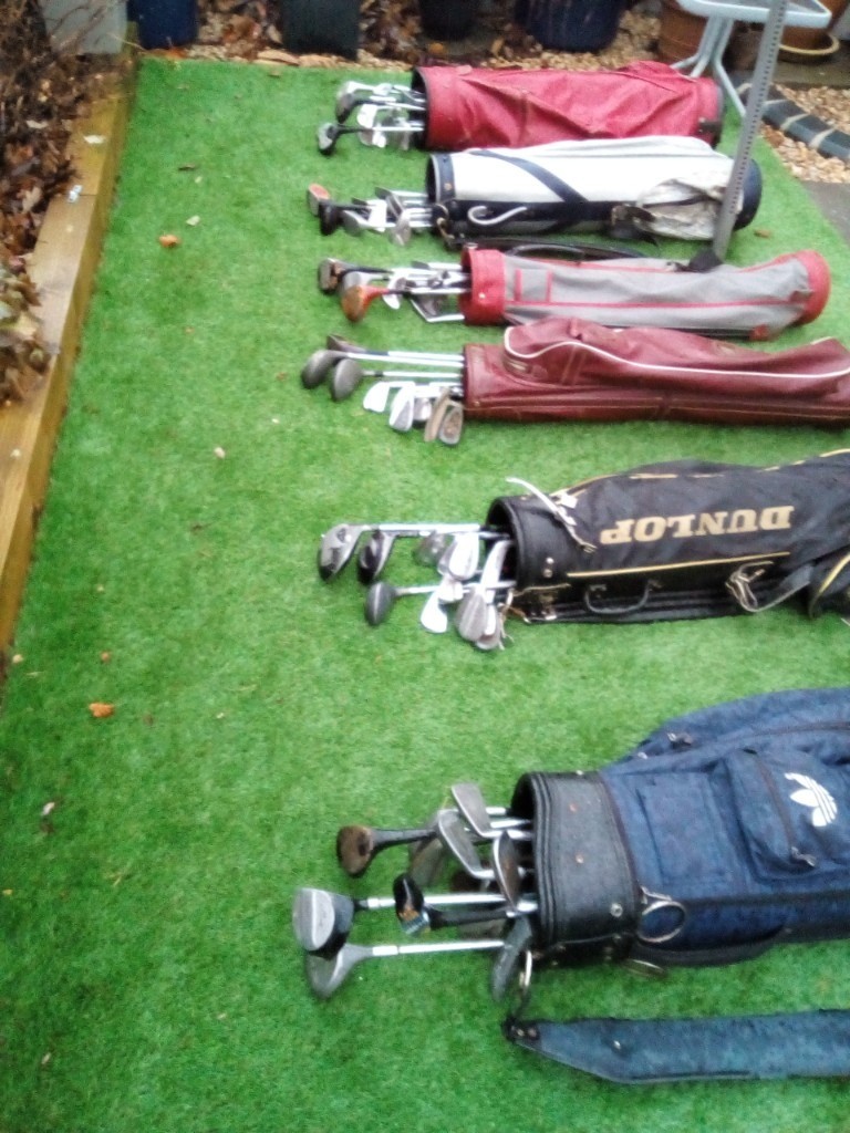 SET OF GOLF CLUBS + FREE GOLF + FREE GOLF BALLS + FREE GOLF TEES