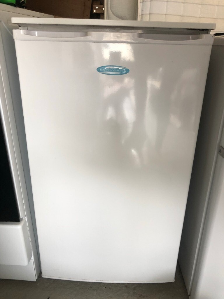 Undercounter fridge 50cm wide excellent condition in Plymouth