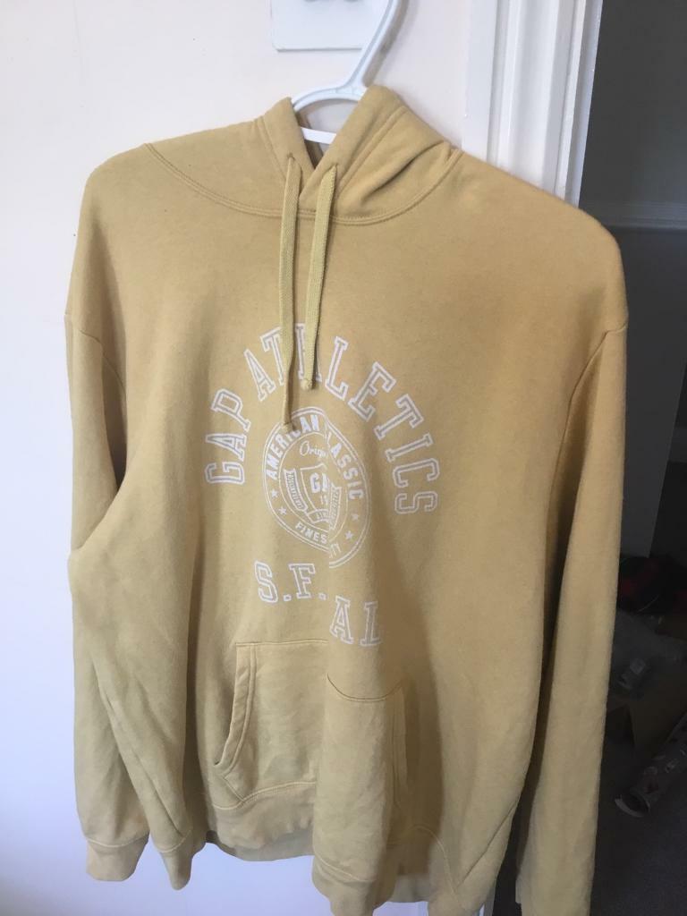 Yellow gap hoodie XL in Wimborne, Dorset Gumtree
