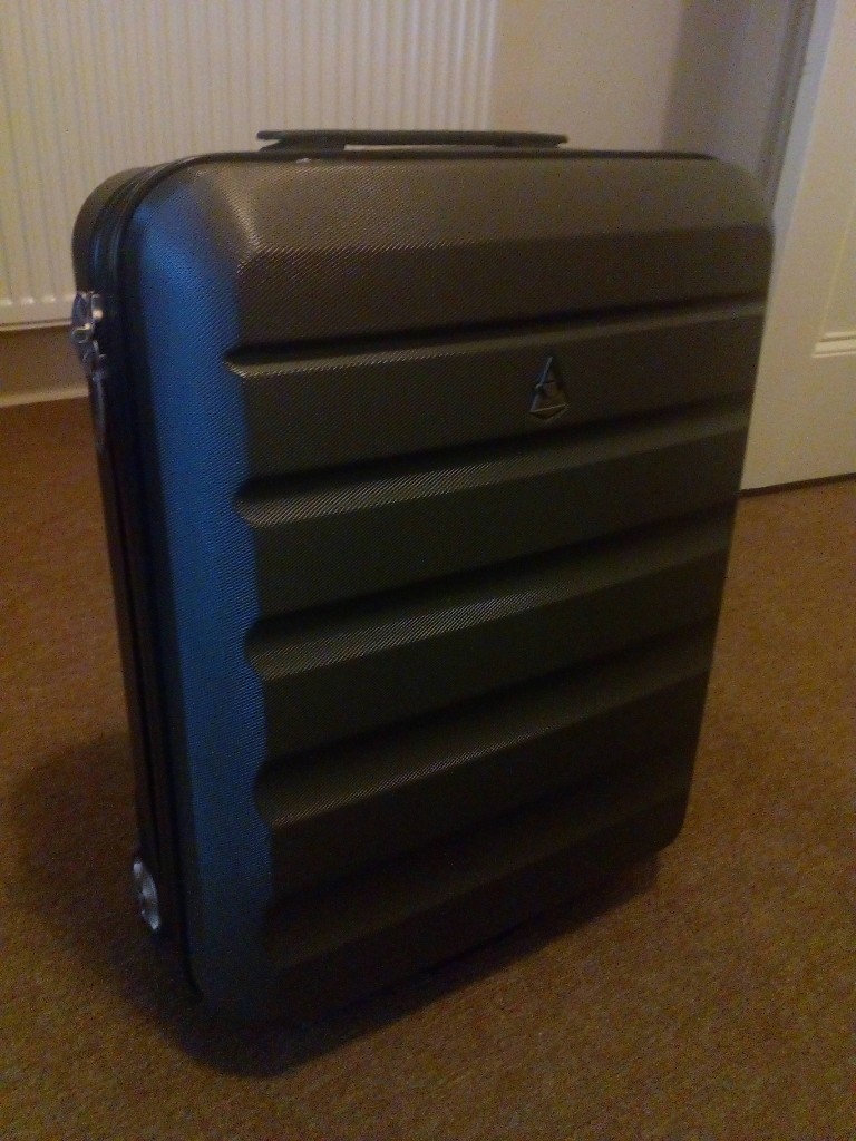 Aerolite Hard Shell Cabin Suitcase 55x40x20 In Leslie Fife Gumtree