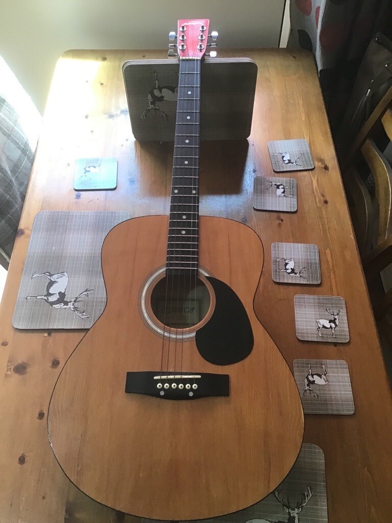 Acoustic guitar by elevation in Hull, East Yorkshire Gumtree