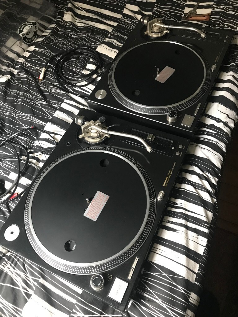 2 x Technics 1210 M5G / MK5G Near mint. DJ Decks / Turntables / Rare