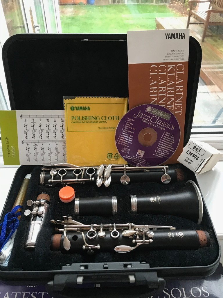 Yamaha Bb YCL450S in case with accessories, music & CD's for