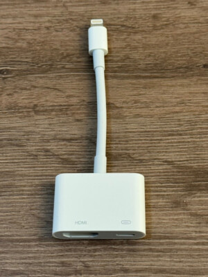 Genuine Apple Lightning HDMI Digital AV Adapter MD826AM/A A1438 - Preowned