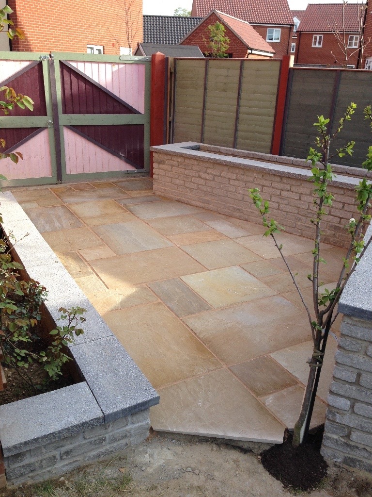 Landscape , paving , garden walls, resin patios / driveways ,fencing