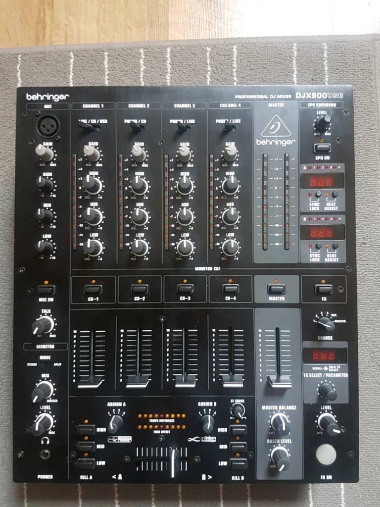 Behringer DJX 900 USB 4 channel DJ Mixer in Leicester, Leicestershire