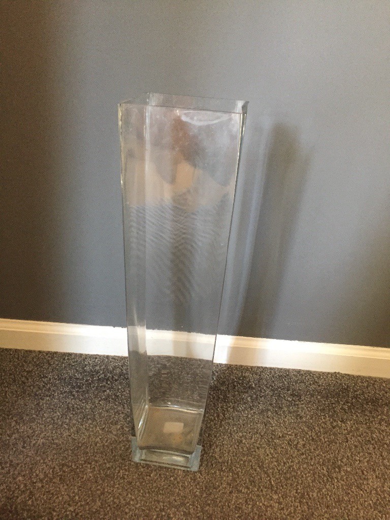 Extra large glass vase in Lesmahagow South Lanarkshire $ 86 JPG