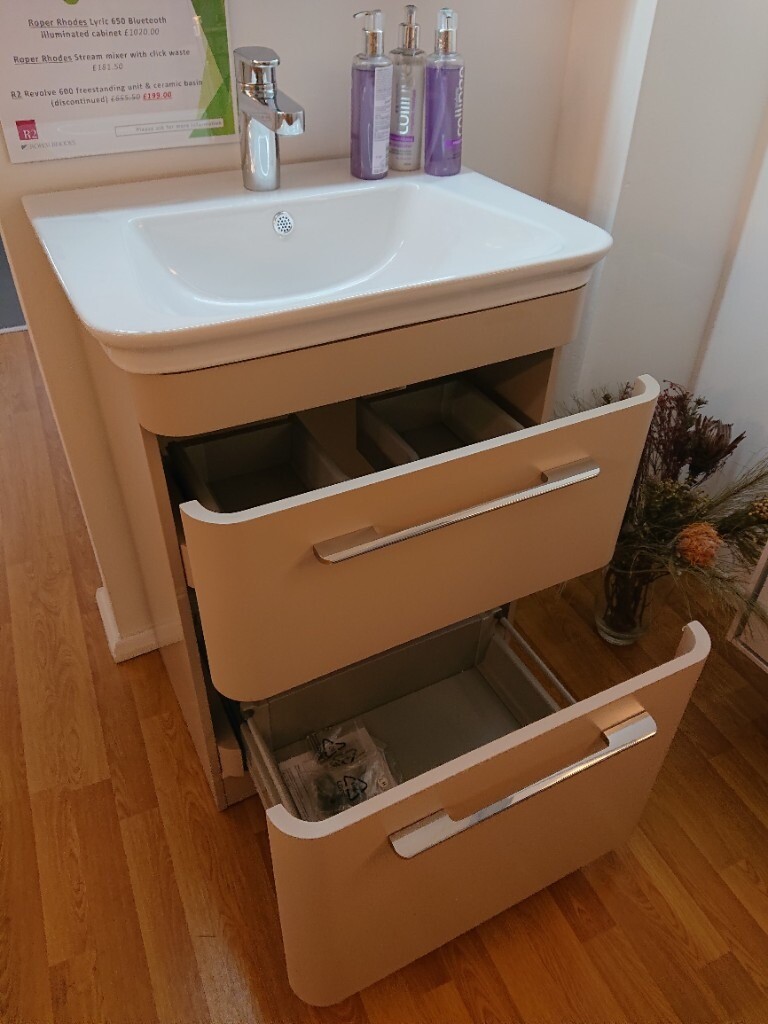 R2 Revolve 600 Freestanding Unit Ceramic Basin In Kingston R2 Revolve 600 Freestanding Unit Ceramic Basin In Kingston