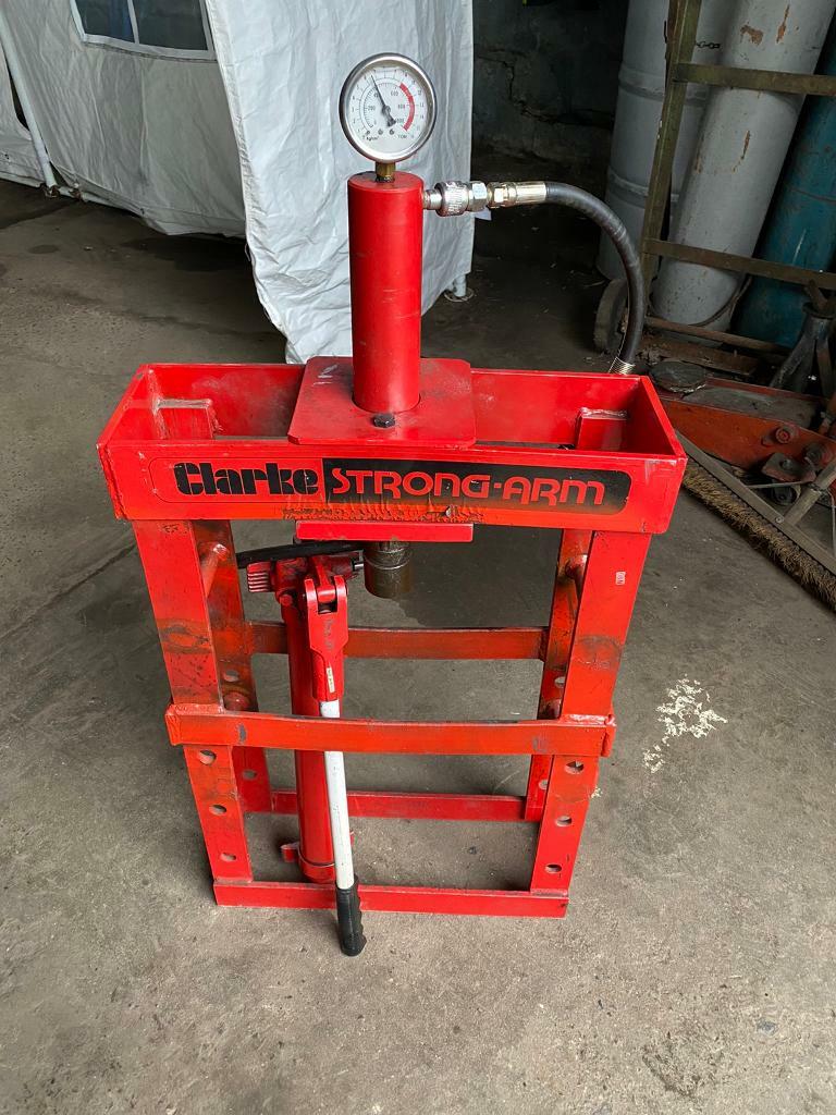 Clarke Strong Arm 10 Tonne Hydraulic Bench Press in Rumney, Cardiff Gumtree