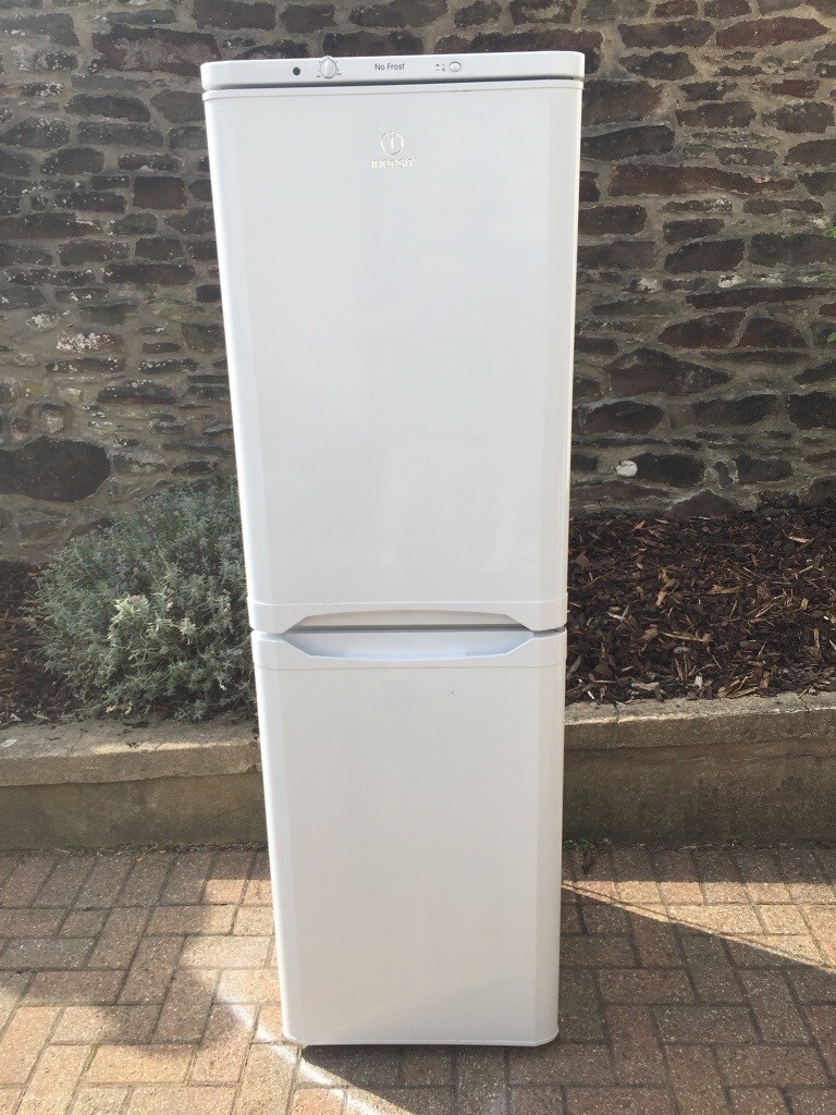 Indesit tall frost free fridge freezer, vgc, £140 in Stapleton