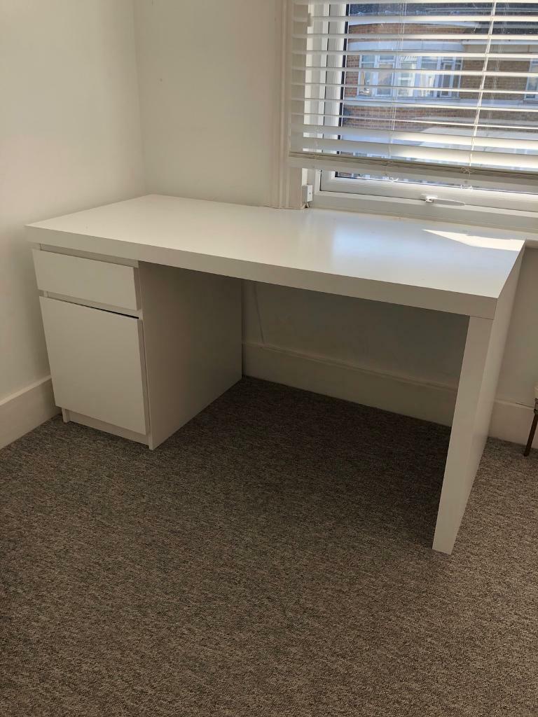 IKEA MALM Desk in White Good Condition in Fulham, London Gumtree