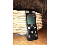 Olympus DM670 Digital Voice Recorder