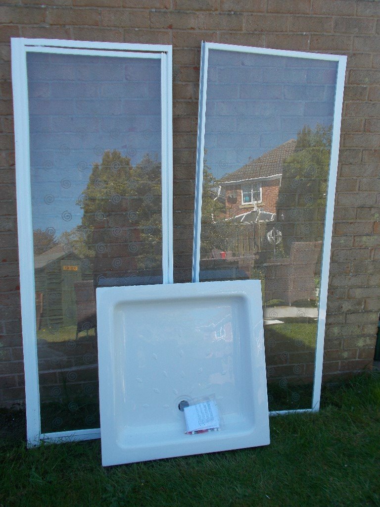 Brand new B&Q shower enclosure & tray | in Copmanthorpe, North